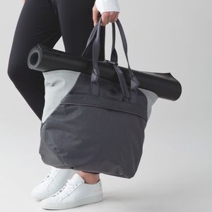 Lululemon Everything Bag Color: Seal Grey